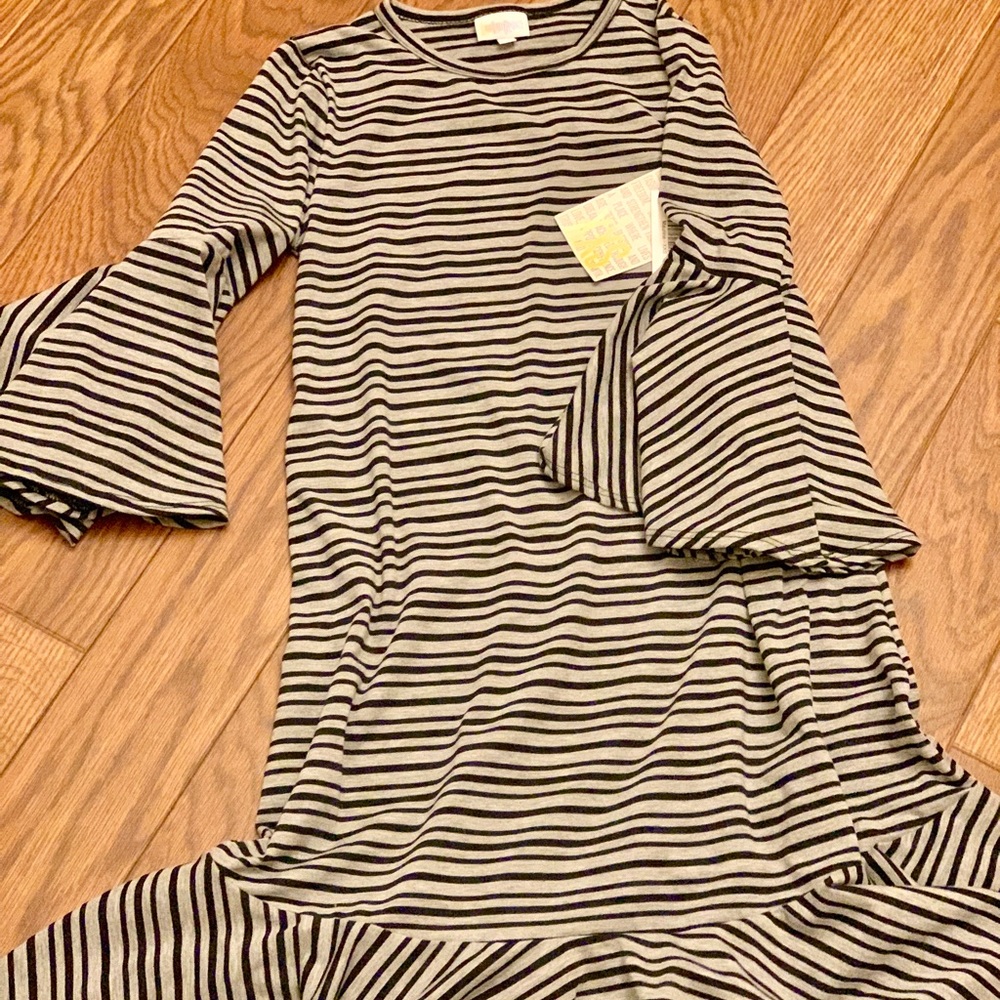 LuLaRoe Maurine Dress XXS Black and White 👗💃🏼